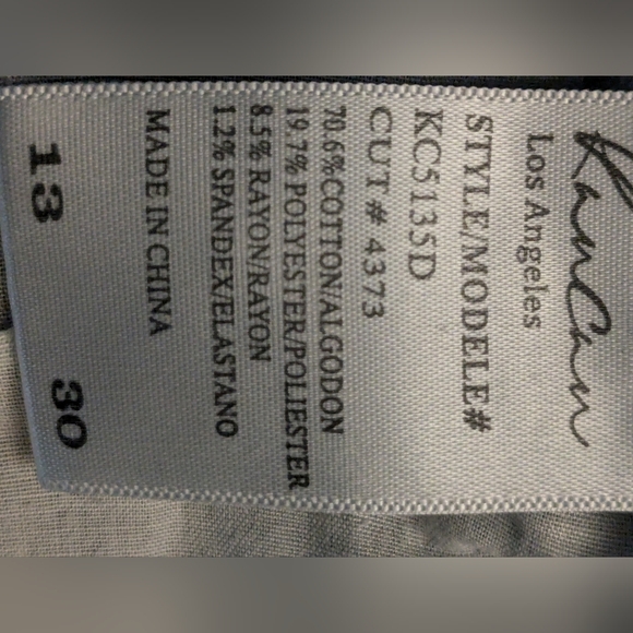 KanCan Women's Denim Jeans With Embroidered Black Flowers Size 13/30 - Picture 4 of 4